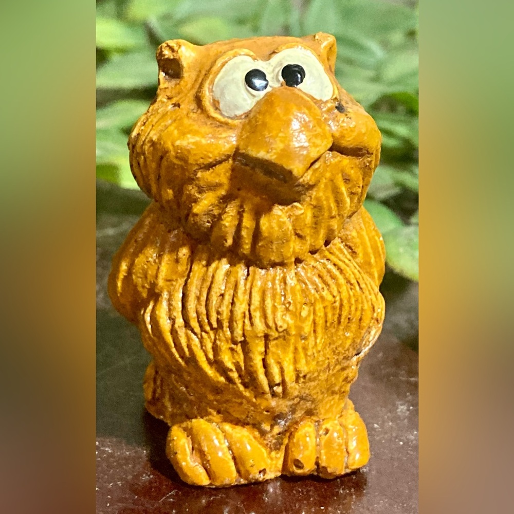 Rare Owl Figurine Wallace Berrie 1974 Vintage 1 3/4”